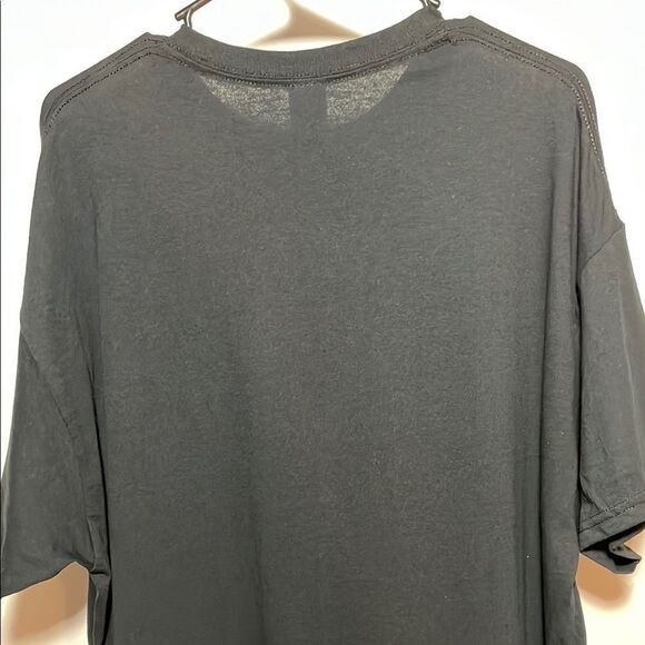 Gildan Black Short Sleeve Tee - Picture 6 of 7